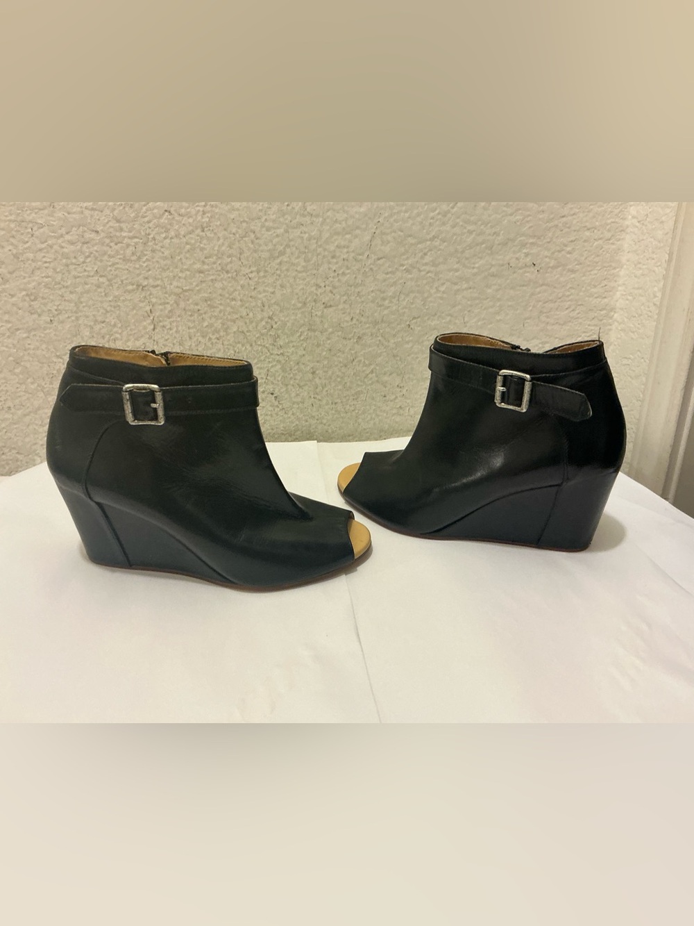 New MM6 Maison Martin Margiela Black Peep-Toe Wedge Ankle Boots size 38.5